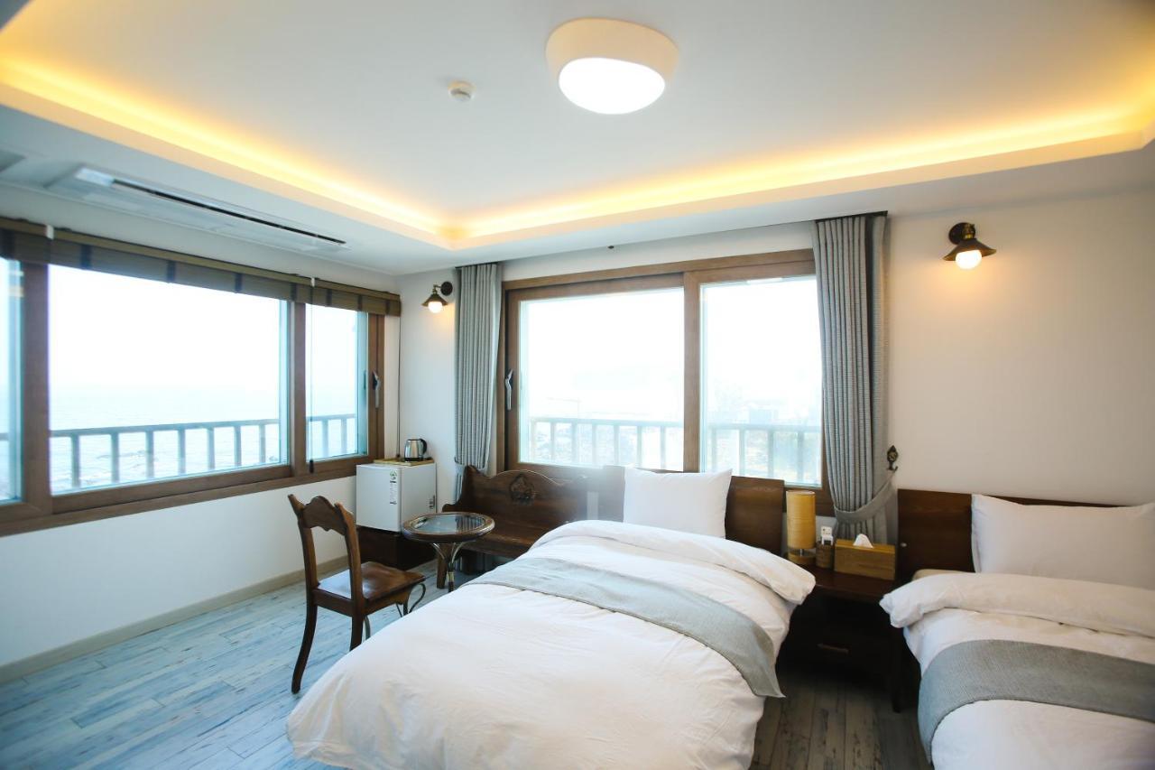 Tov Pension Seogwipo Exterior foto